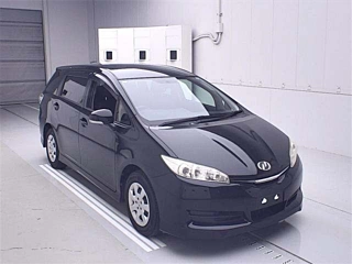 TOYOTA WISH 2013