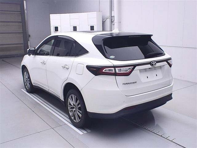 TOYOTA HARRIER 2017