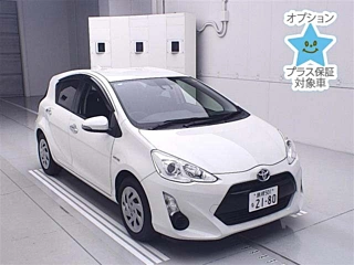 TOYOTA AQUA 2017