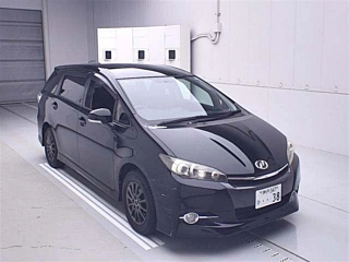 TOYOTA WISH 2013