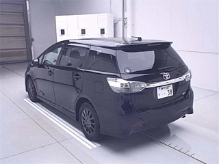 TOYOTA WISH 2013