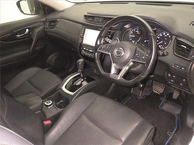 NISSAN X-TRAIL 2019