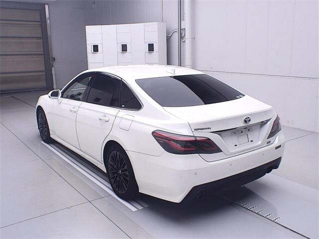 TOYOTA CROWN 2020