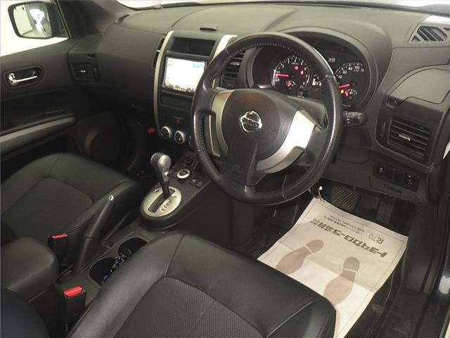 NISSAN X-TRAIL 2010
