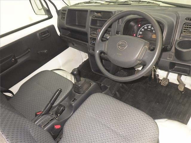 NISSAN CLIPPER TRUCK 2016