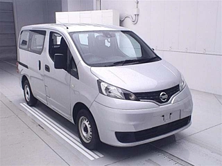 NISSAN NV200 2020