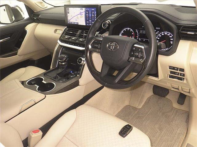 TOYOTA LAND CRUISER 2024