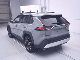 TOYOTA RAV4 2021