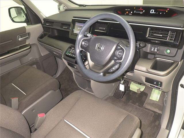 HONDA STEP WAGON 2015