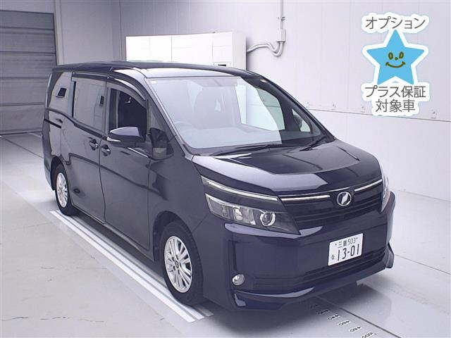 TOYOTA VOXY 2015