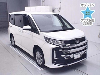 TOYOTA NOAH 2022