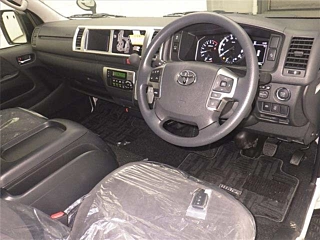 TOYOTA HIACE 2025