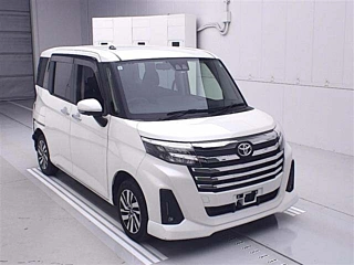 TOYOTA ROOMY 2021