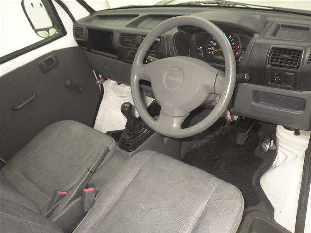 NISSAN CLIPPER TRUCK 2009