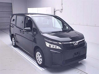 TOYOTA VOXY 2019