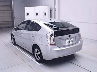 TOYOTA PRIUS 2015