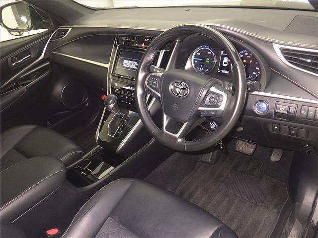 TOYOTA HARRIER 2017