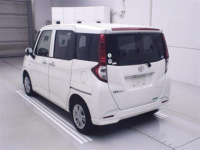 TOYOTA ROOMY 2020