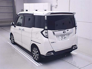 TOYOTA TANK 2017