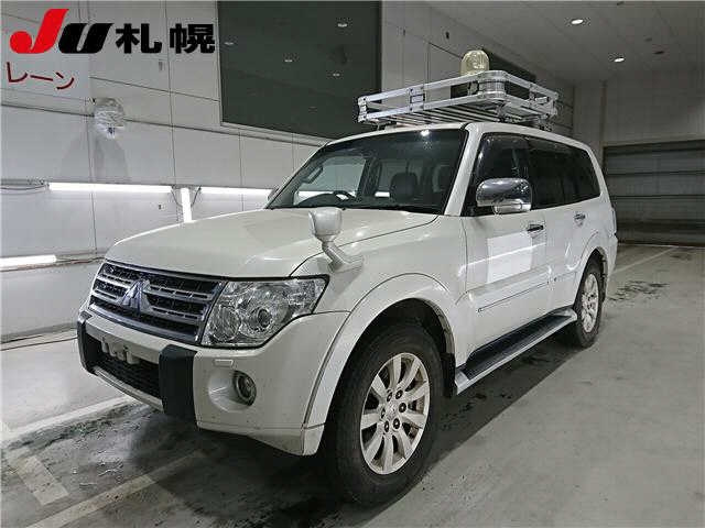 MITSUBISHI PAJERO 2011