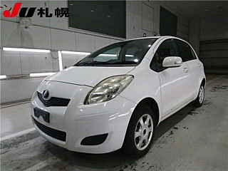 TOYOTA VITZ 2010