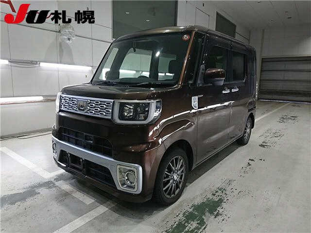 DAIHATSU WAKE 2014