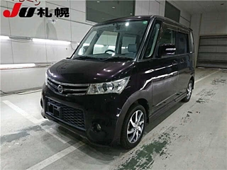 NISSAN ROOX 2011