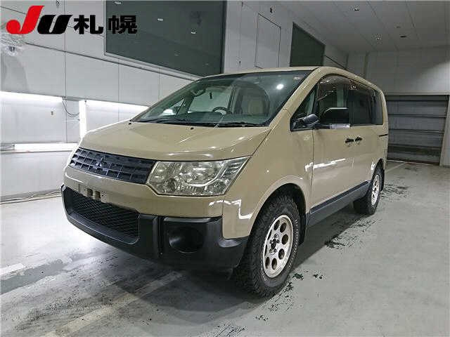 MITSUBISHI DELICA D5 2008