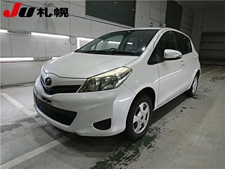 TOYOTA VITZ 2011