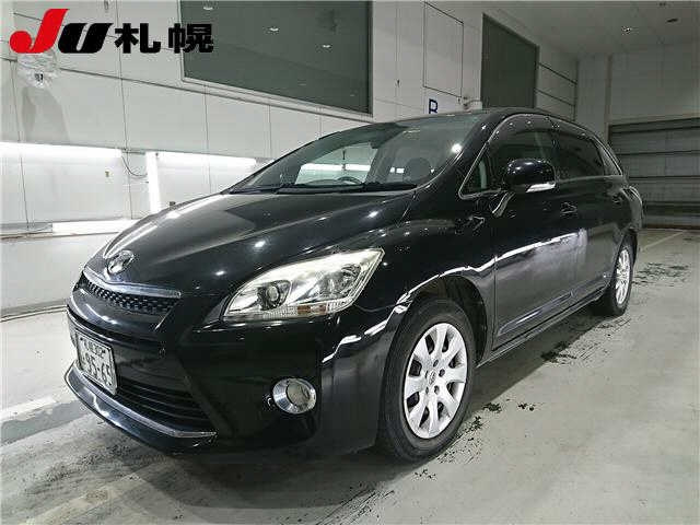 TOYOTA MARK X ZIO 2013