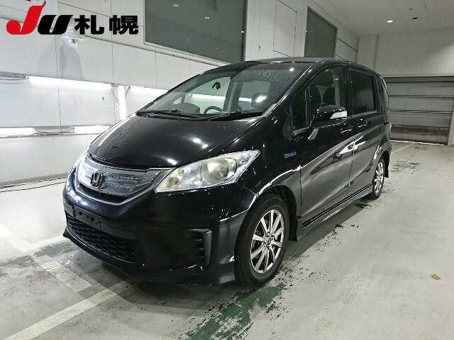 HONDA FREED 2013