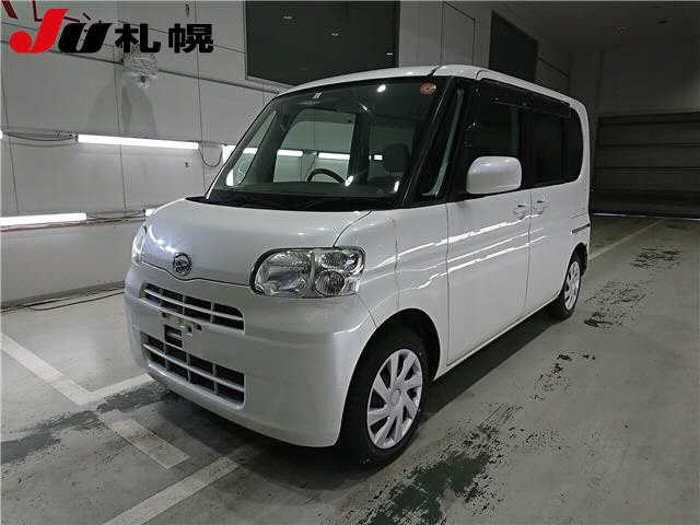 DAIHATSU TANTO 2011