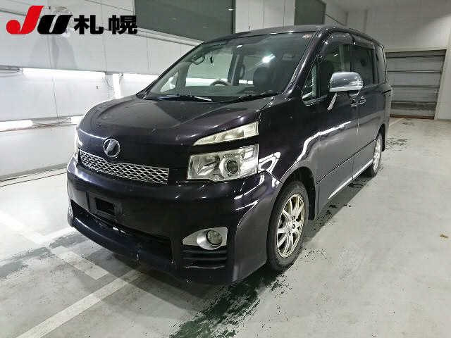 TOYOTA VOXY 2012