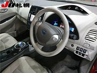 NISSAN LEAF 2012