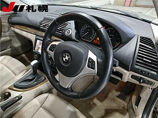 BMW 1 SERIES 2010