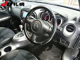 NISSAN JUKE 2012