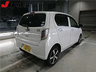 DAIHATSU MIRA E S 2014