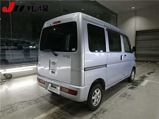 DAIHATSU HIJET VAN 2011