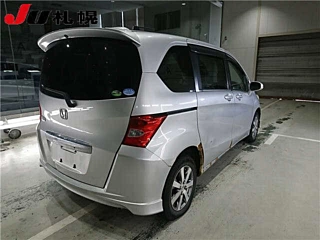 HONDA FREED 2008