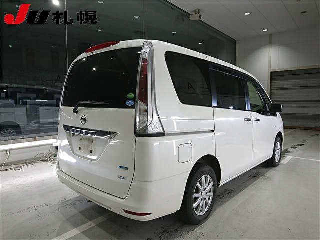 NISSAN SERENA 2012