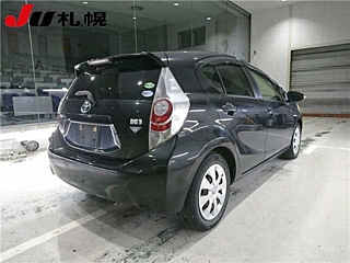 TOYOTA AQUA 2013