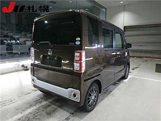 DAIHATSU WAKE 2014