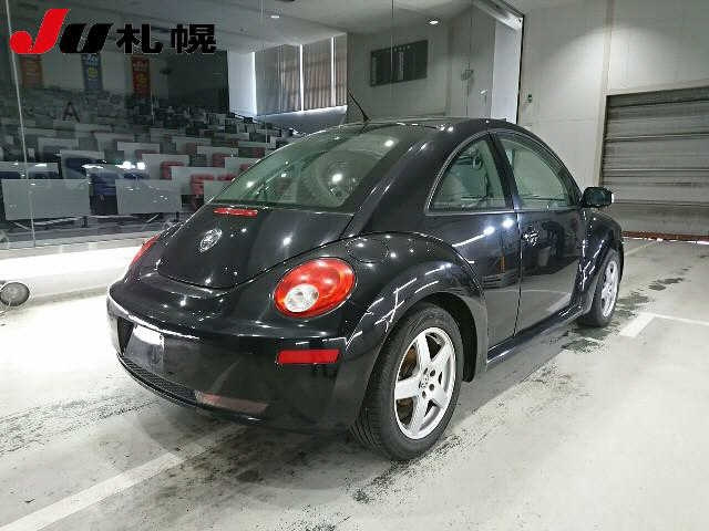 VOLKSWAGEN NEW BEETLE 2008