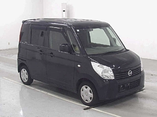 NISSAN ROOX 2013