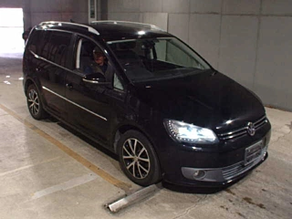 VOLKSWAGEN GOLF TOURAN 2013