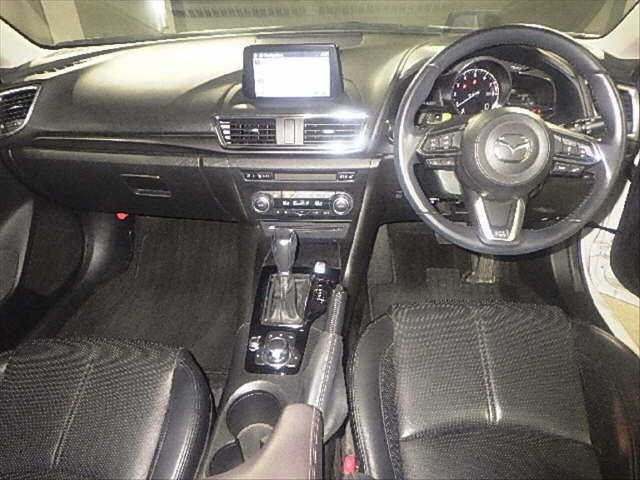 MAZDA AXELA 2019