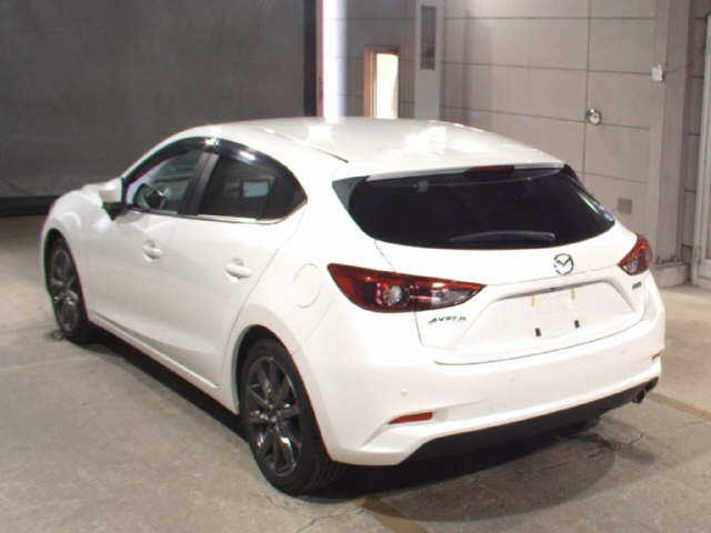 MAZDA AXELA 2019