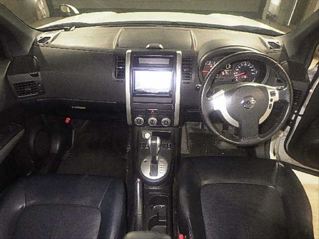 NISSAN X-TRAIL 2013