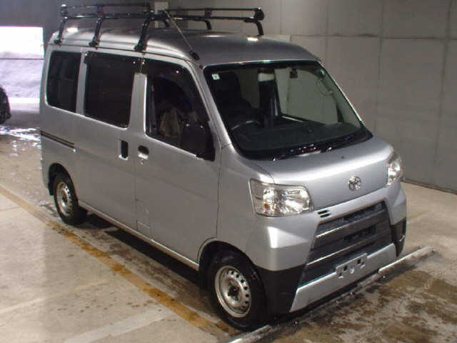 TOYOTA PIXIS VAN 2018