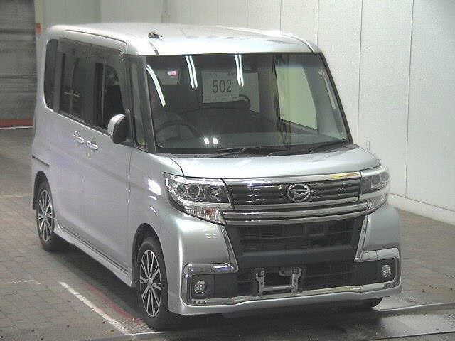 DAIHATSU TANTO 2016